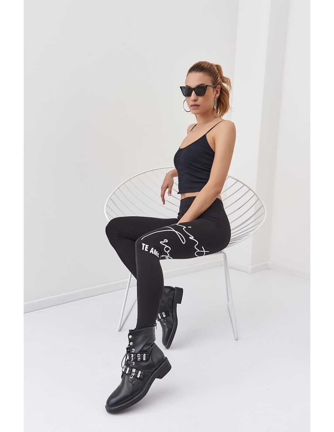 Schwarze Leggings mit Aufschrift 01474 – Online-Shop – Boutique